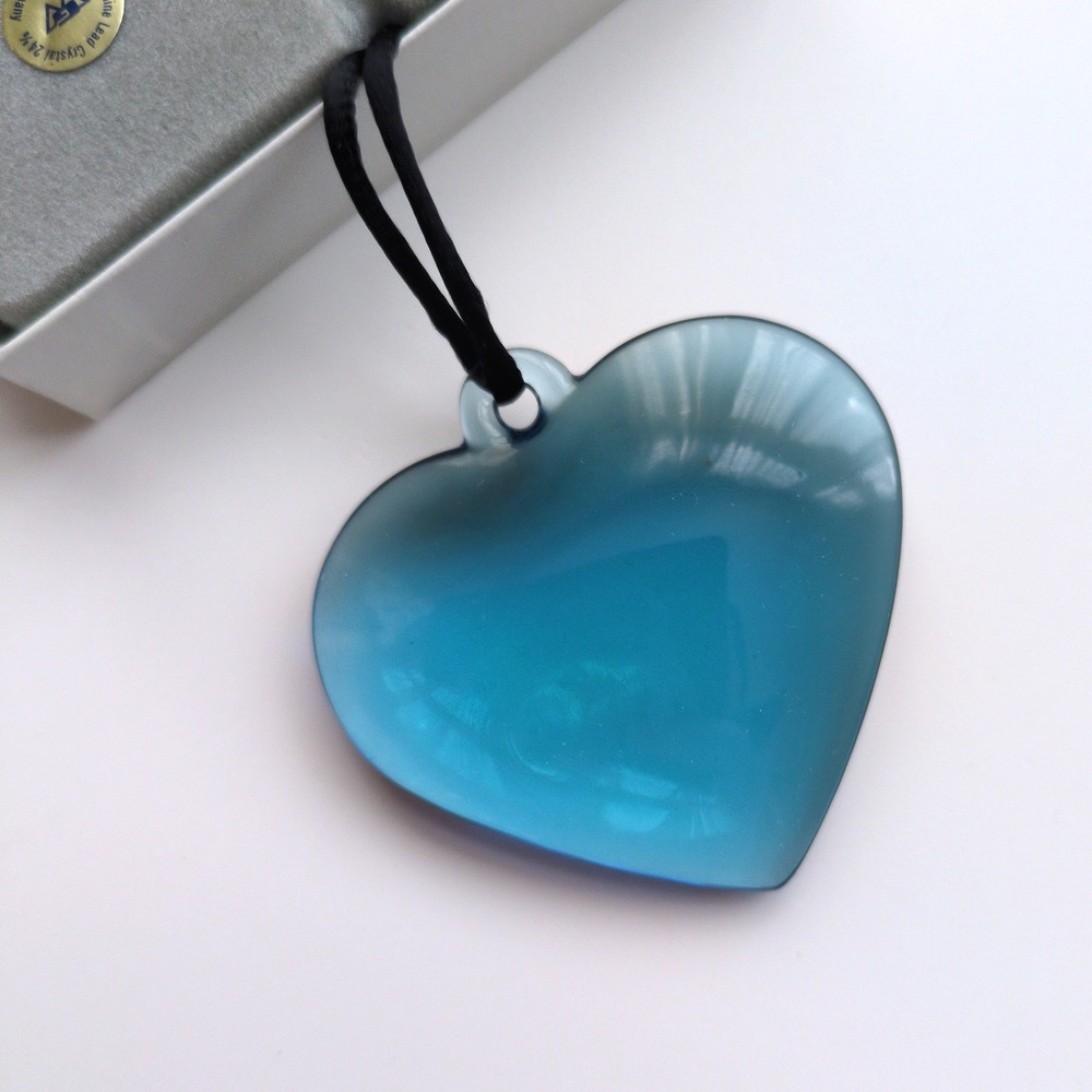 Vtg Timeless Treasures Heart Pendant Teal Blue 24% Lead Crystal Germany Box